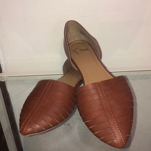 Brown Report Flats